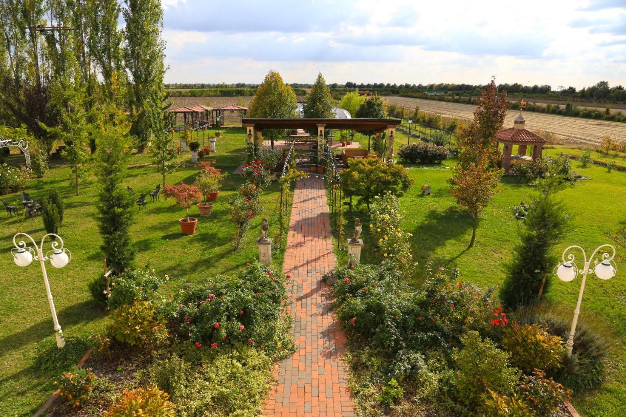 Millefiori La Corte Delle Rose Rovigo Exteriér fotografie